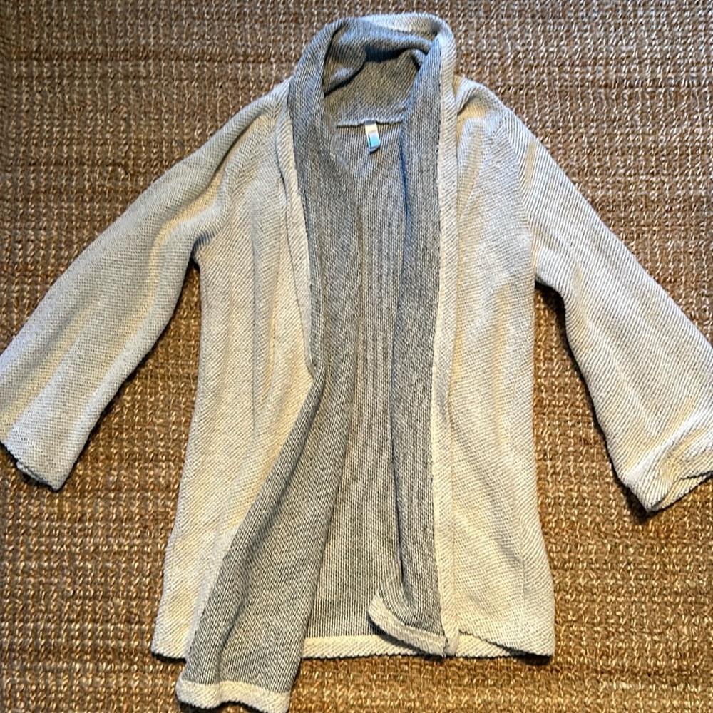 American apparel. Cozy weater. Size s/xs. Black cream color stitching.